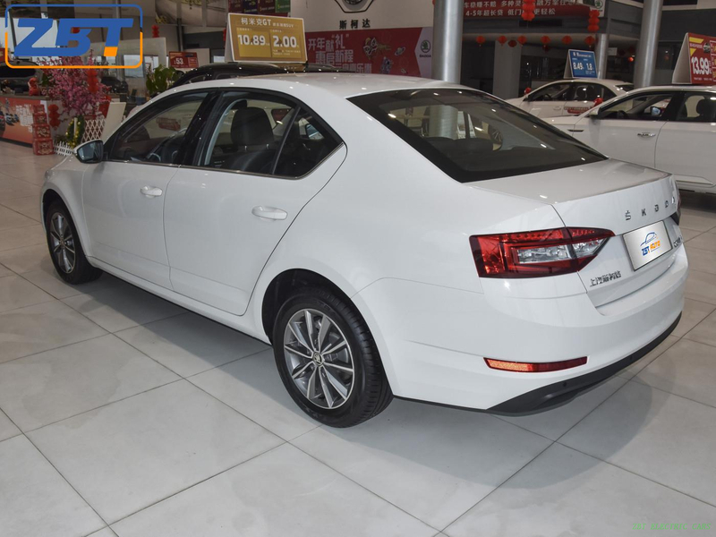 Volkswagen Skoda Octavia Gasoline Sedan