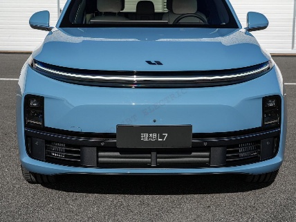 Li Xiang L7 Hybrid SUV