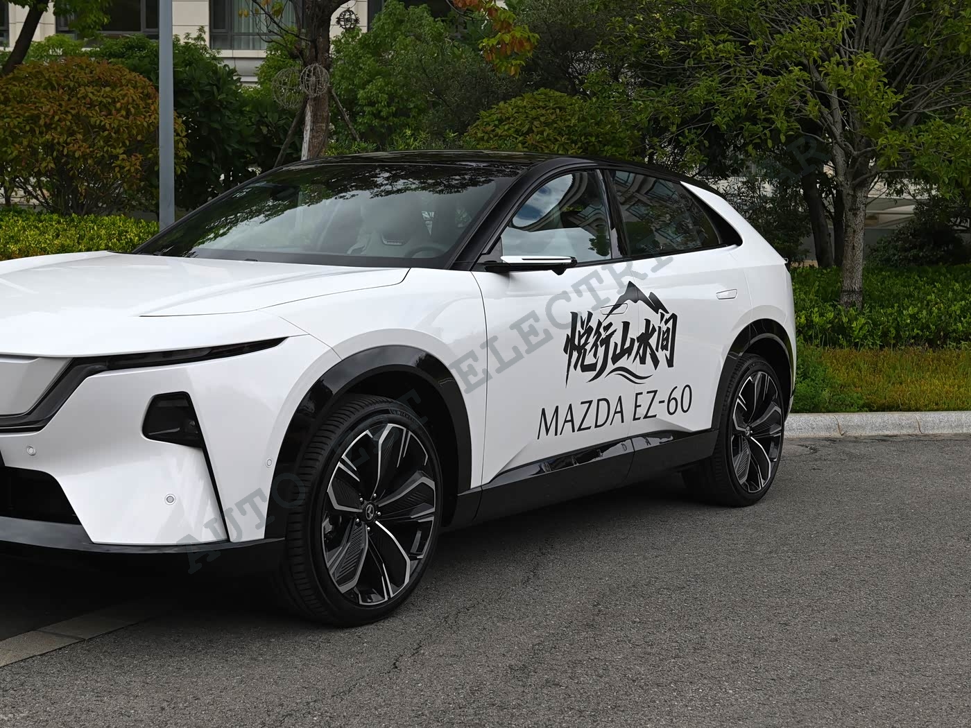Mazda EZ60 - W20