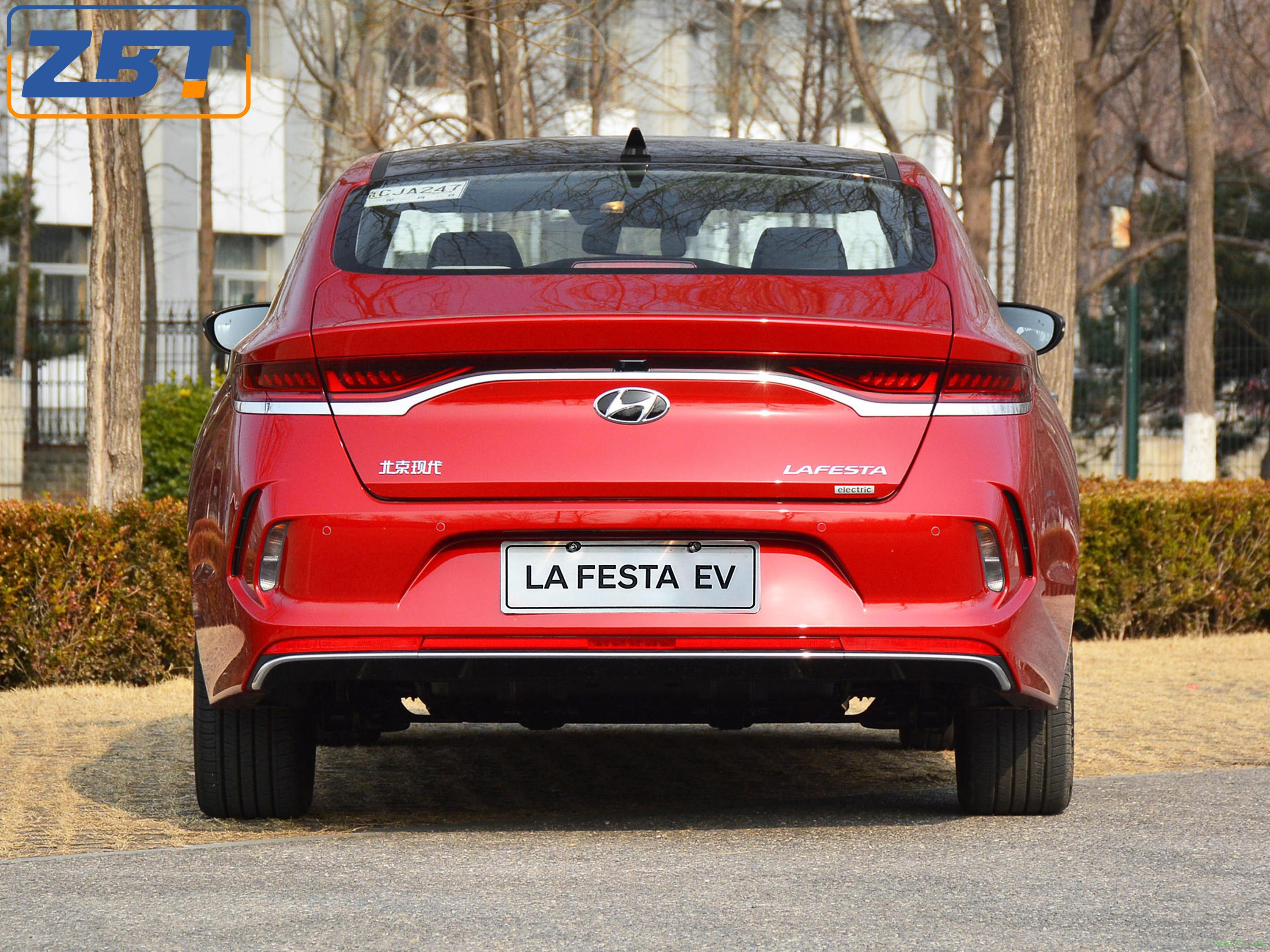 Hyundai Lafesta 2WD Electric Sedan