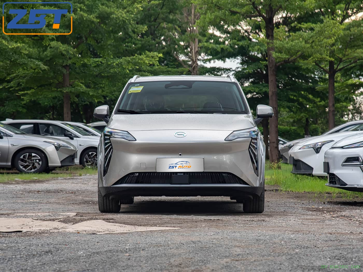 2025 AION Y New Energy Hybrid SUV electric car US $15500.00 - 16500.00/