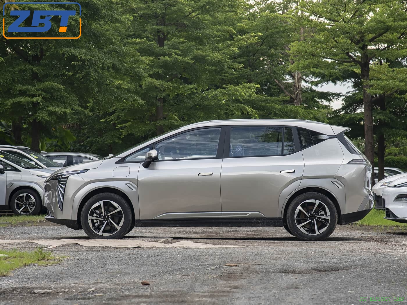 2025 AION Y New Energy Hybrid SUV electric car US $15500.00 - 16500.00/