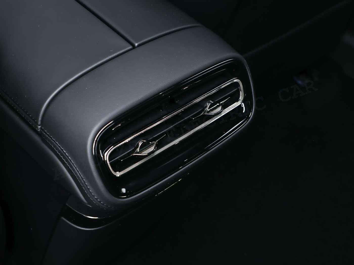 GEELY YHTT - BL74