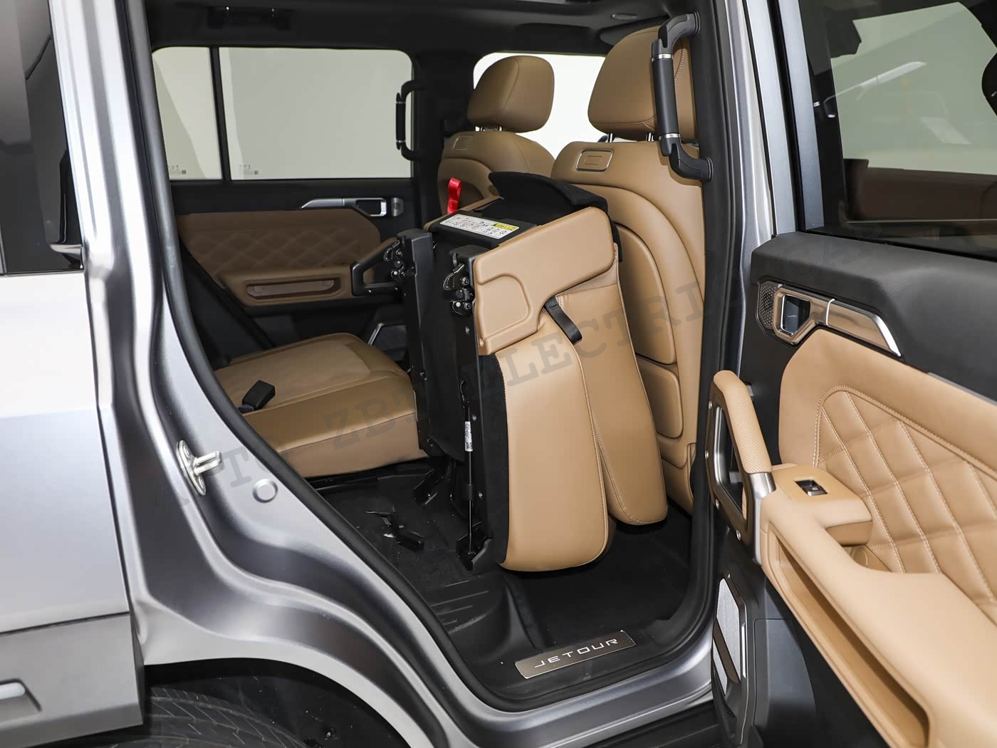 Jetour Traveler - G72