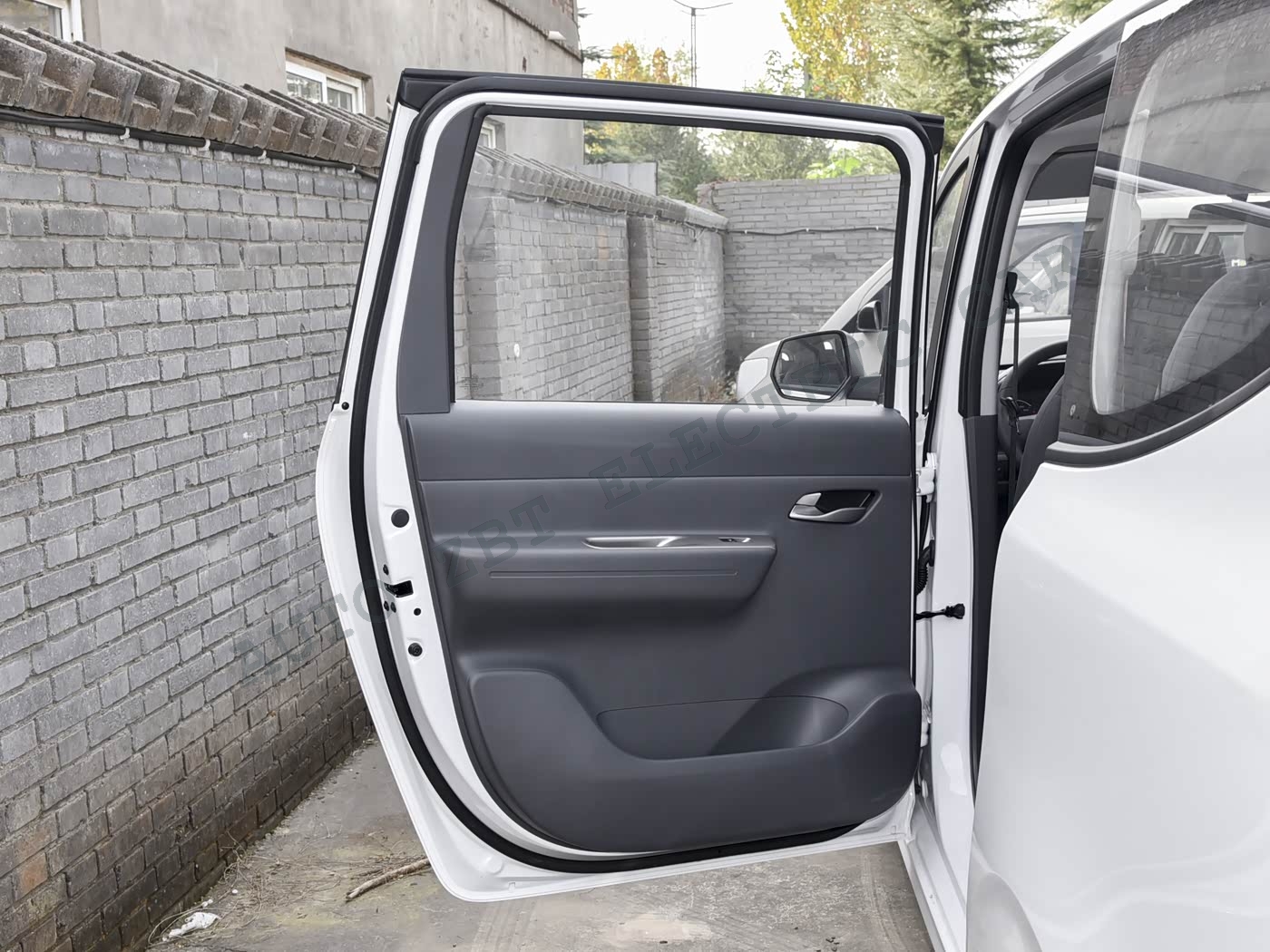 Wuling Hongguang - W64