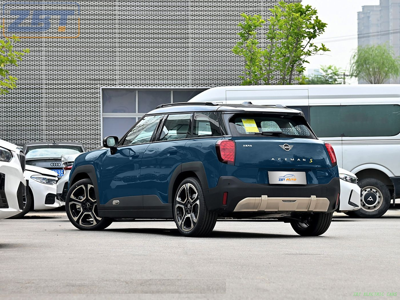 Electric MINI New Energy Electric Sedan Electric Car USD $32599.00 - $32999.00/