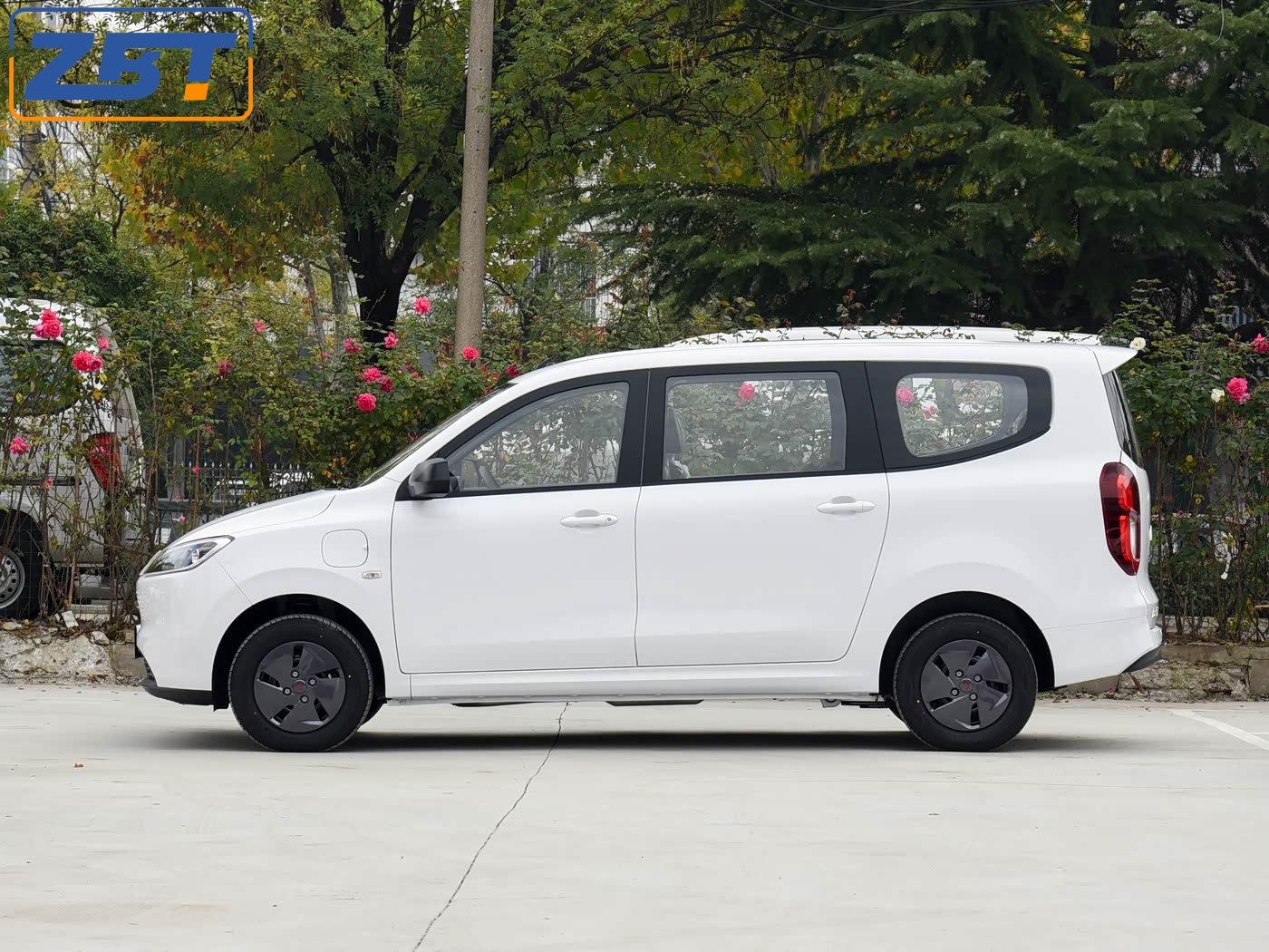 Wuling Hongguang - W04