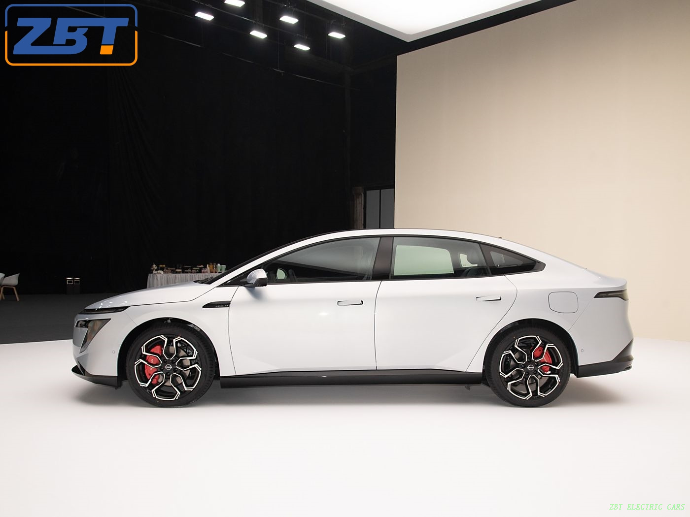 NISSAN N7 New Energy Electric Sedan Electric Car USD $18599.00 - $18,999.00/