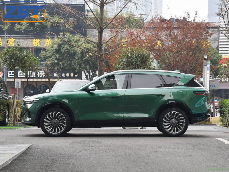 Voyah FREE New Energy Hybrid SUV U.S. Price $36,599.00 - $36,999.00