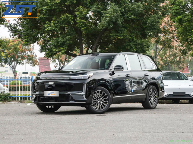 JI LI YINHE M9 Gasoline-Powered SUV Fuel Vehicle US $35799.00 - 35999.00/