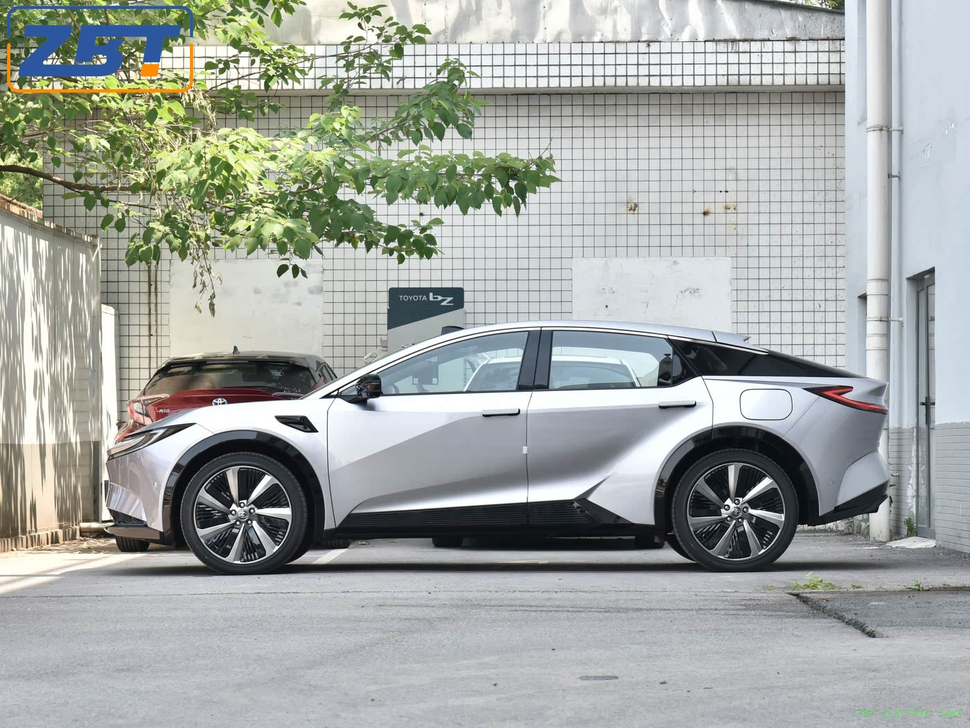 Toyota BZ5 New Energy Electric Sedan Electric Car USD $19599.00 - $19,999.00/