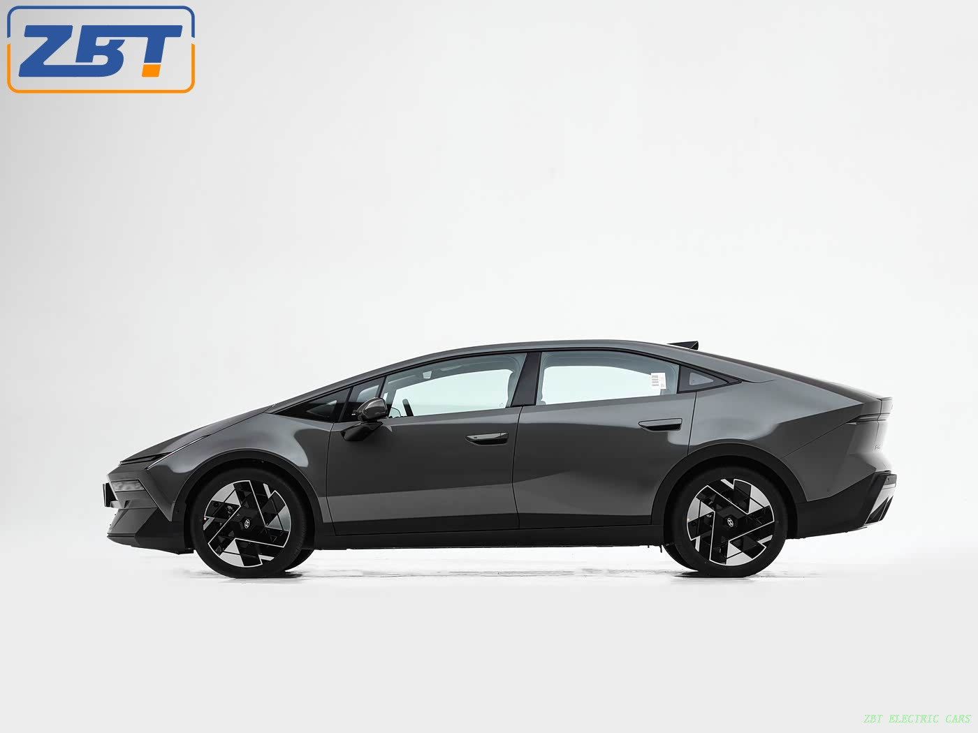 IONIQ V Gasoline-Powered SUV Fuel Vehicle US $15599.00 - 15999.00/
