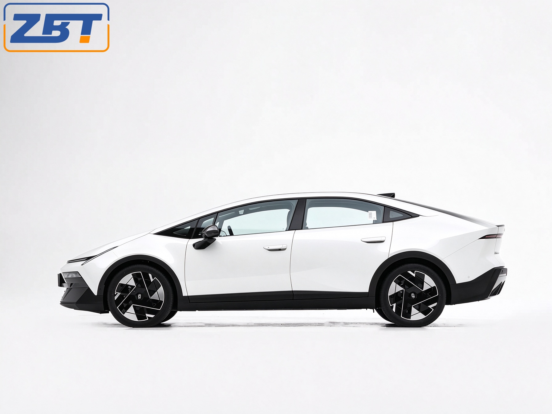 IONIQ V - W04