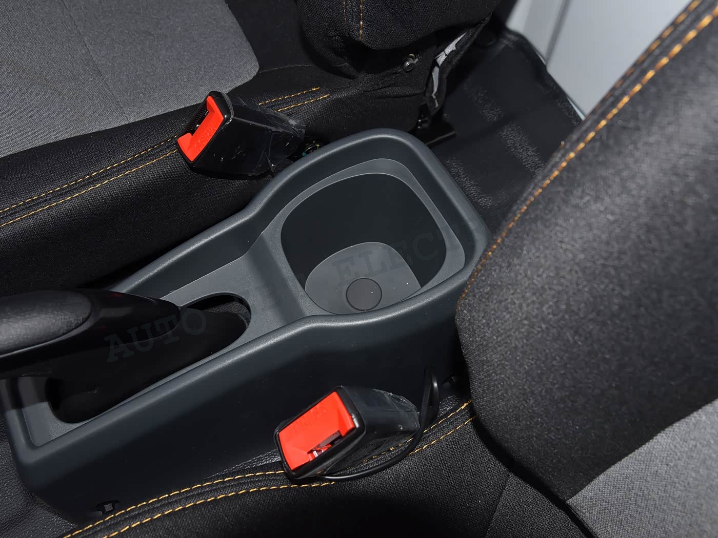 Geely Yuancheng F1E - W44