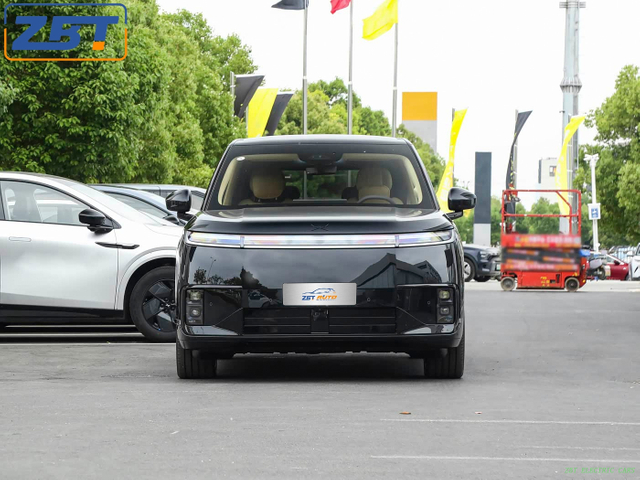 XIAOPEN GX New Energy Hybrid SUV US Price $39,599.00 - $39,999.00