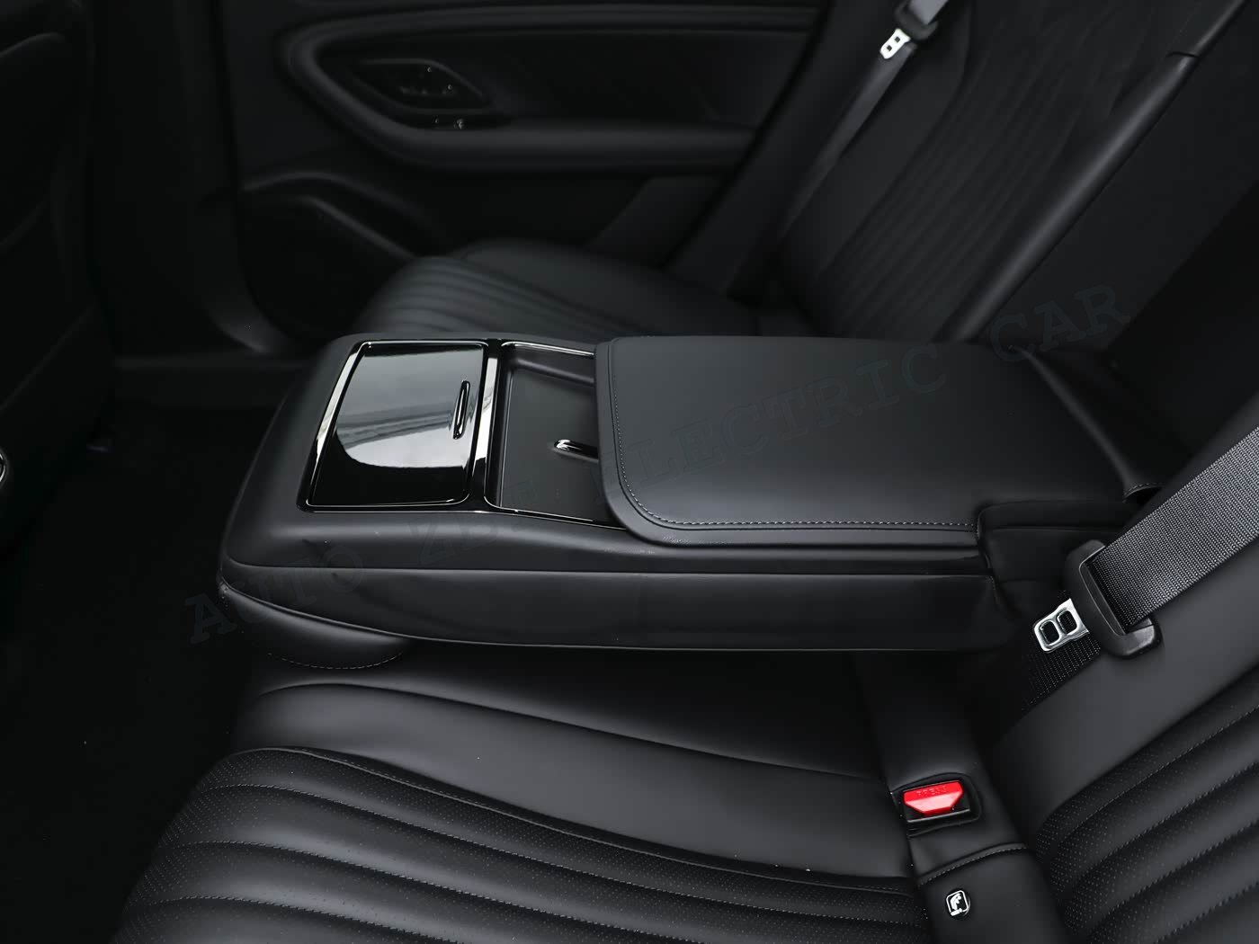 GEELY YHTT - BL76