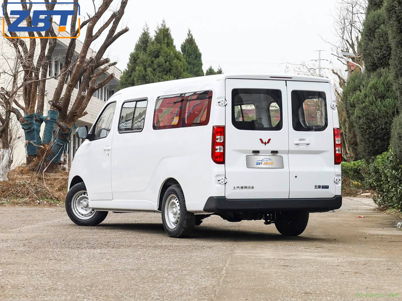 Wuling Yangguang Gasoline-Powered Small Passenger Car Fuel Vehicle US $19799.00 - 19999.00/