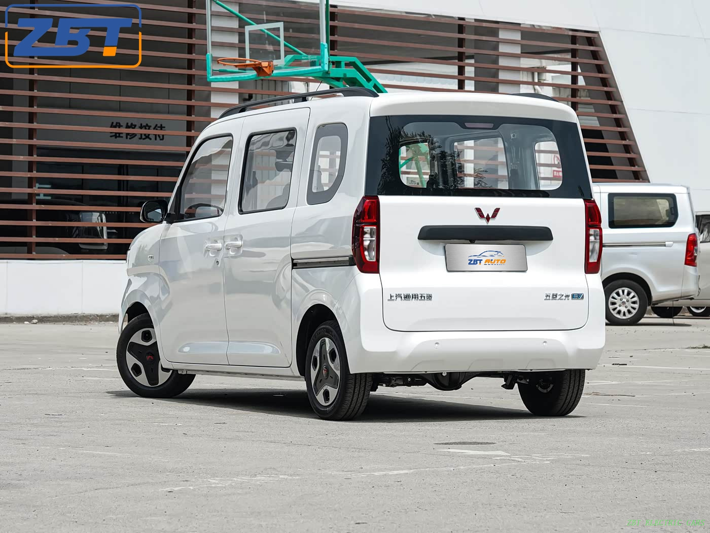 Wuling Sunshine Gasoline-Powered Small Passenger Car Fuel Vehicle US $8499.00 - 8599.00/