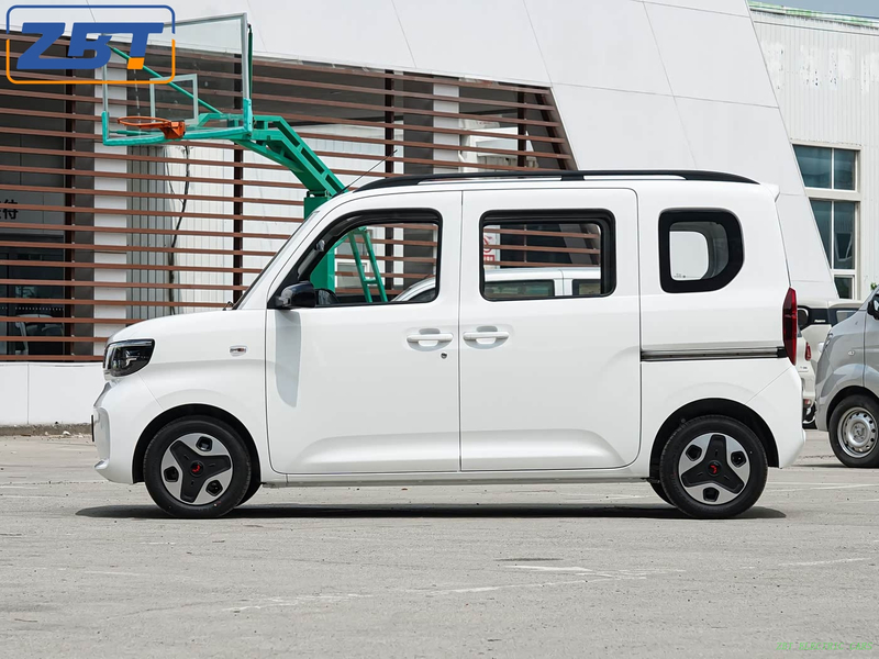 Wuling Sunshine Gasoline-Powered Small Passenger Car Fuel Vehicle US $8499.00 - 8599.00/