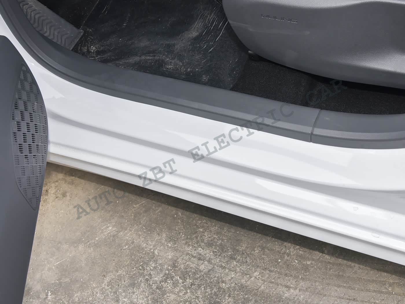 Wuling Hongguang - W56