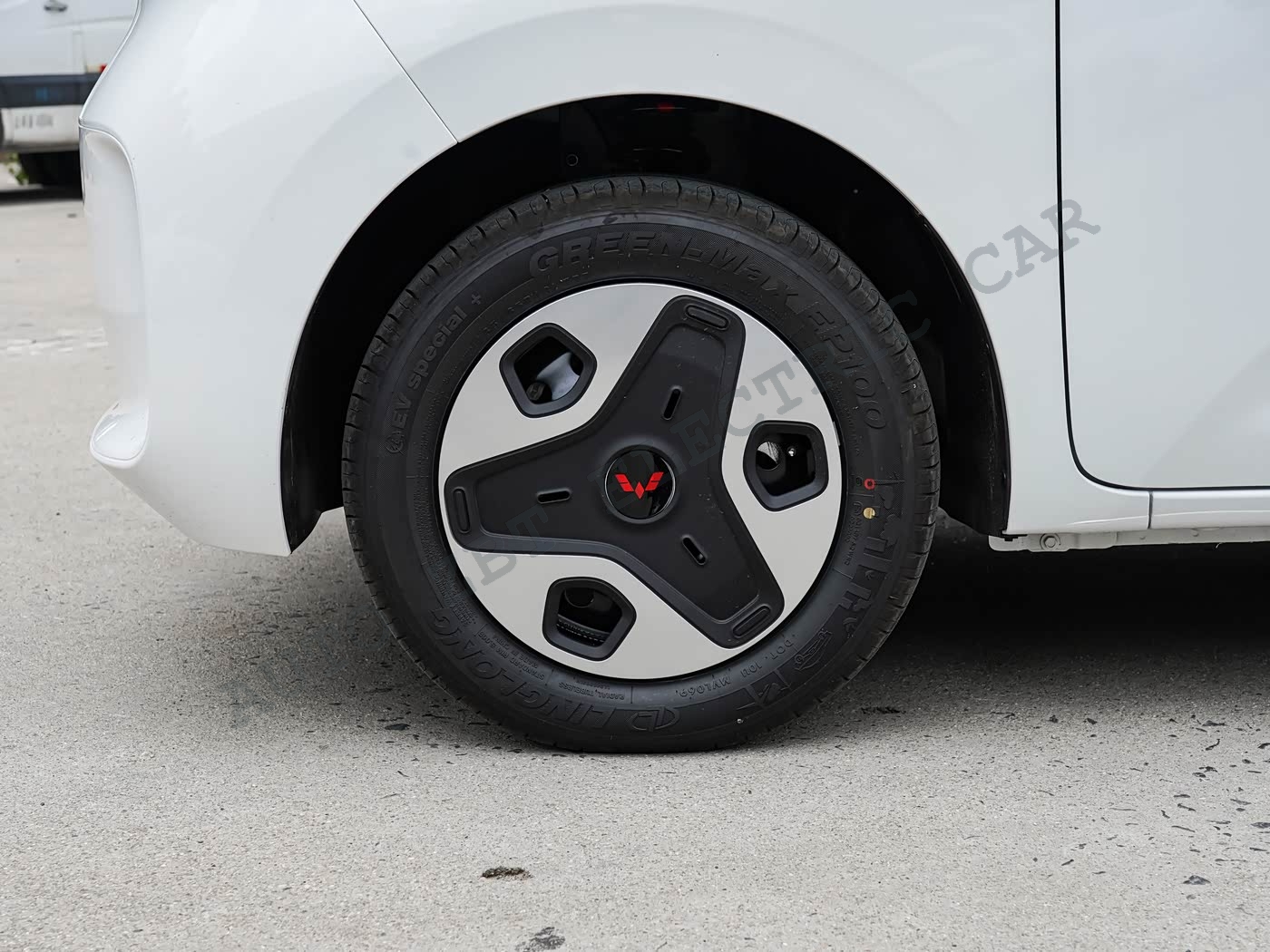 Wuling Sunshine - W24